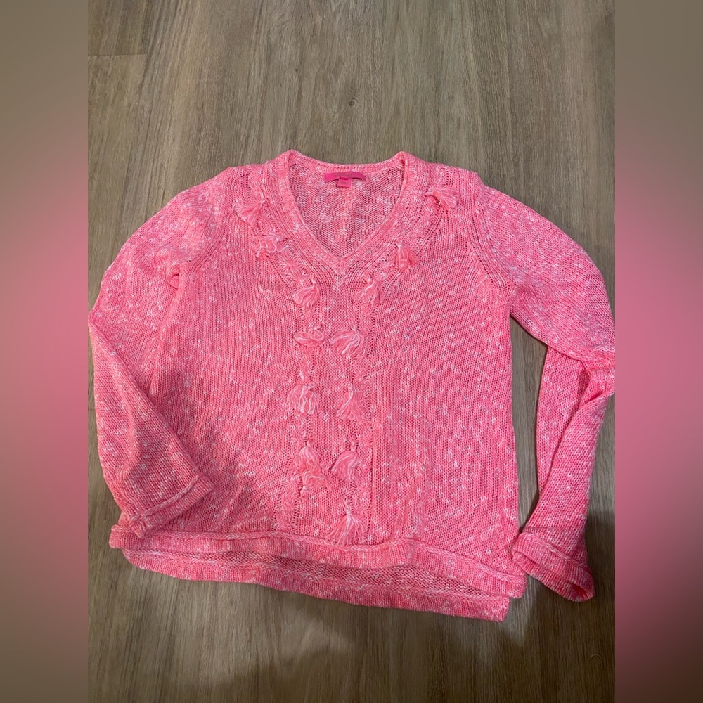 Lilly Pulitzer pink sweater w tassel details size l